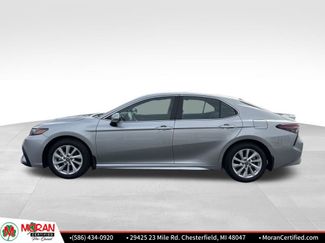 Used 2024 Toyota Camry SE video 2