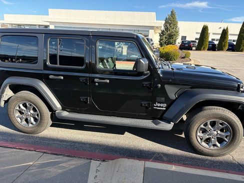 Used 2020 Jeep Wrangler Unlimited Freedom Edition image 4