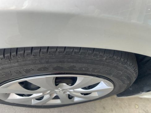 Used 2024 Toyota Corolla LE FWD image 9