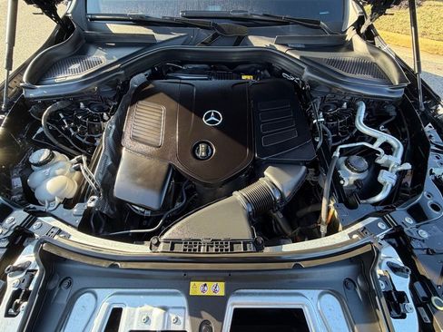 Used 2024 Mercedes-Benz GLC 300 4MATIC image 16