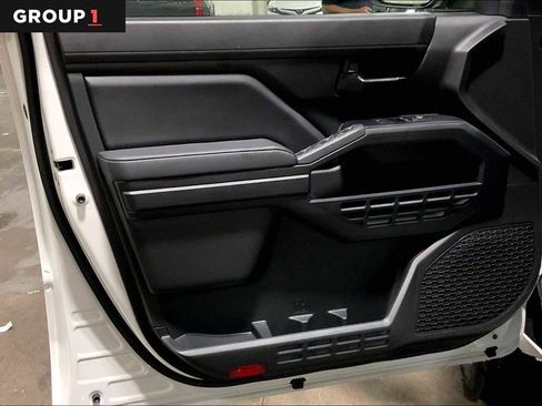 Certified 2025 Toyota Tacoma SR image 18