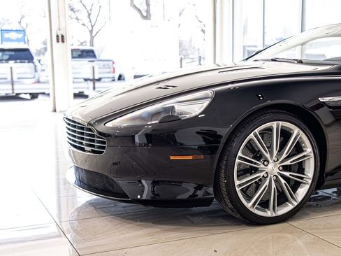 Used 2013 Aston Martin DB9 Coupe image 4
