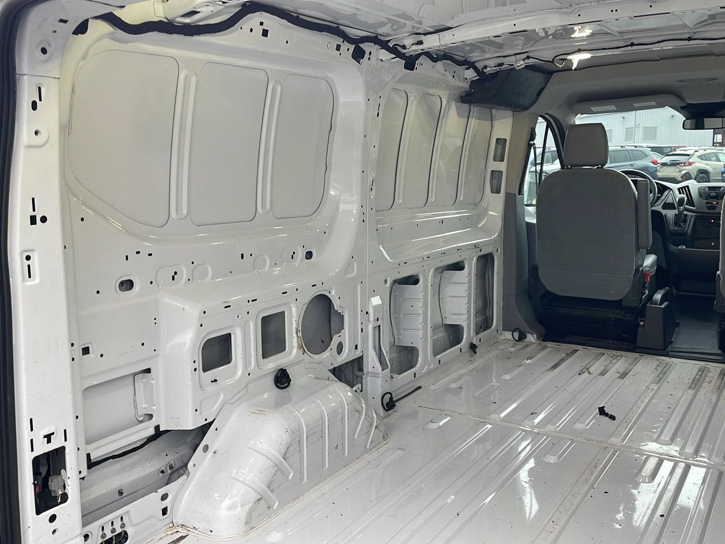 Used 2017 Ford Transit 150 130 Low Roof RWD image 29
