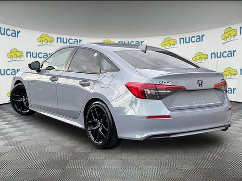 Used 2024 Honda Civic Sport image 4