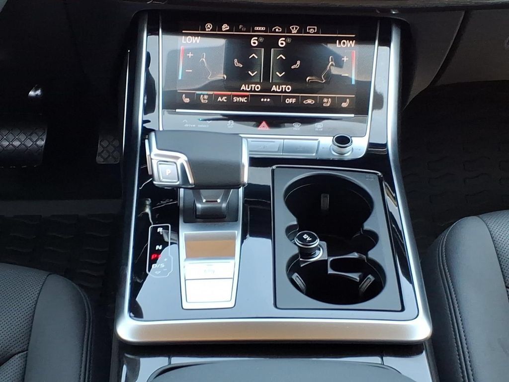 Used 2023 Audi Q7 3.0T Prestige AWD/4WD image 21