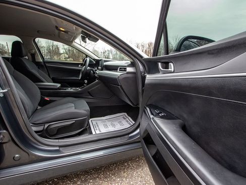 Used 2021 Kia K5 LXS image 18