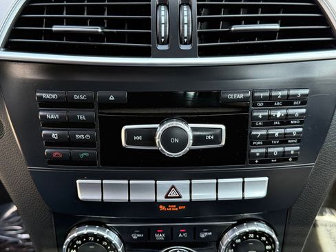 Used 2013 Mercedes-Benz C 250 Sedan image 34