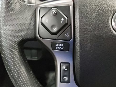 Used 2021 Toyota Tacoma SR5 AWD/4WD image 27