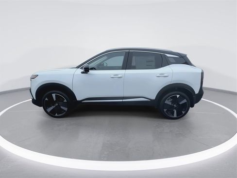 New 2025 Nissan Kicks SR image 5