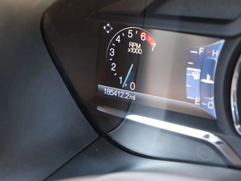 Used 2015 Lincoln Navigator 4WD image 48