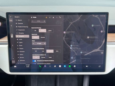 Used 2022 Tesla Model X AWD/4WD image 25
