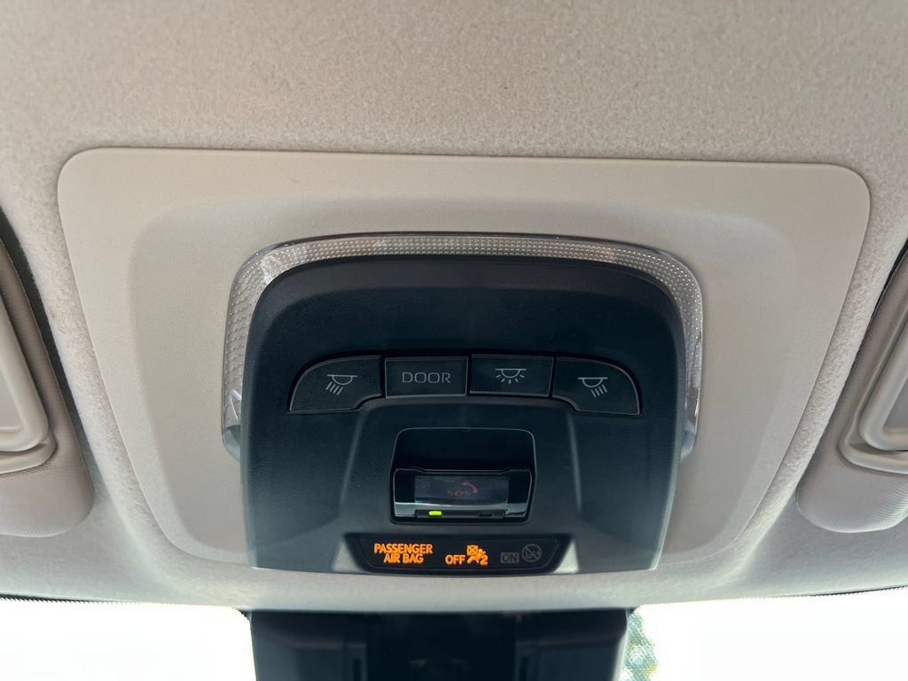 Used 2024 Toyota Corolla LE FWD image 29