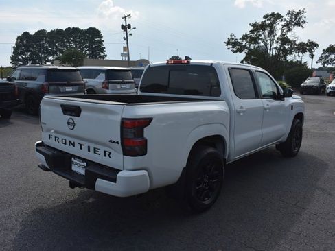 New 2026 Nissan Frontier SV w/ All-Weather Content Package image 5