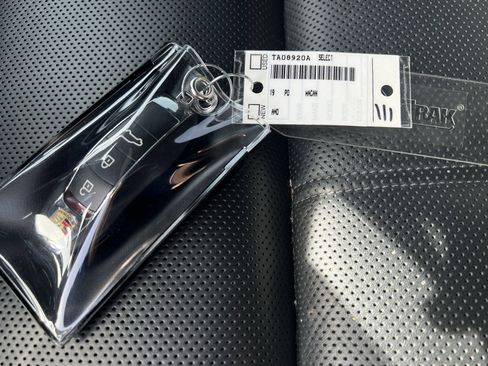 Used 2019 Porsche Macan image 38