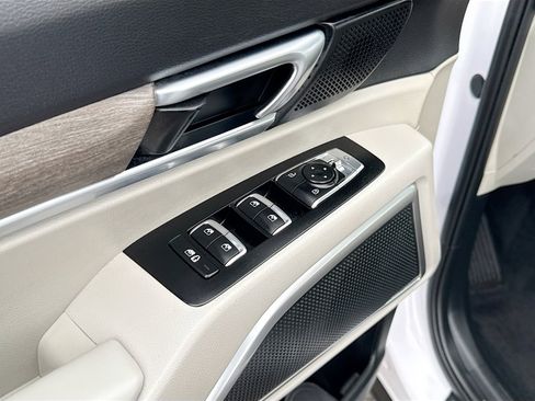 Used 2022 Kia Telluride EX w/ EX Premium Package FWD image 8