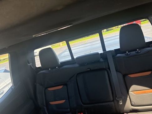 Used 2019 GMC Sierra 1500 AT4 w/ Off Road Performance Package AWD/4WD image 6