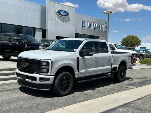 New 2026 Ford F250 Lariat w/ Black Appearance Package AWD/4WD image 2