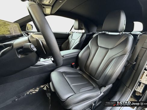 Used 2025 BMW 430i Convertible w/ Convenience Package RWD image 10