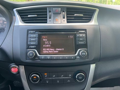 Used 2015 Nissan Sentra SR FWD image 26