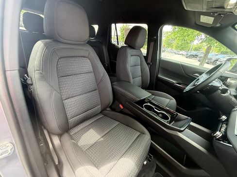 Used 2025 Chevrolet Equinox LT AWD/4WD image 25