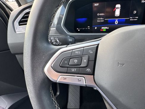 Certified 2023 Volkswagen Tiguan SE image 18