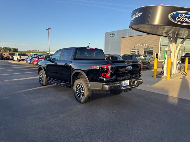 New 2026 Ford Ranger Lariat w/ FX4 Off-Road Package AWD/4WD image 3