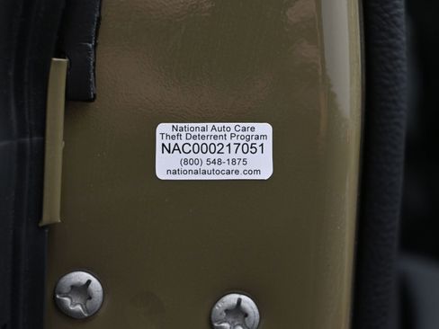 Used 2025 Jeep Wrangler Unlimited Rubicon image 41