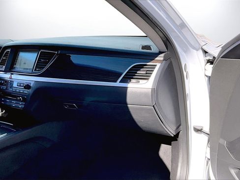 Used 2017 Genesis G80 3.8 image 20