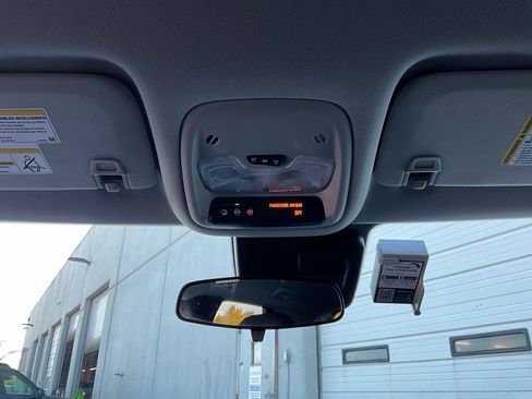 Used 2025 Chevrolet TrailBlazer LT image 14