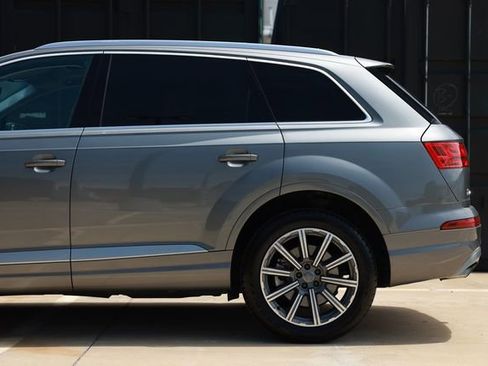 Used 2018 Audi Q7 3.0T Prestige w/ Prestige Package AWD/4WD image 31
