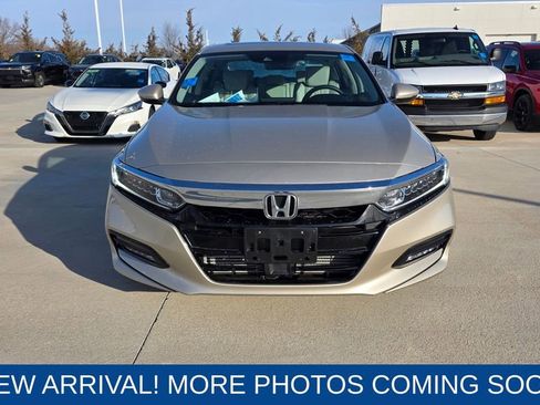 Used 2018 Honda Accord EX-L image 8