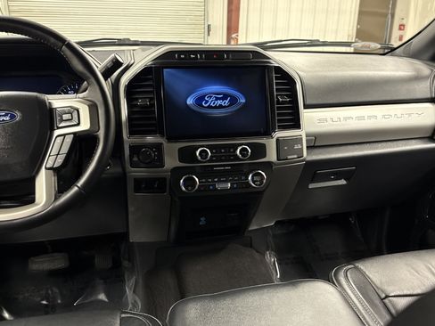 Used 2022 Ford F250 Lariat w/ Lariat Ultimate Package image 14