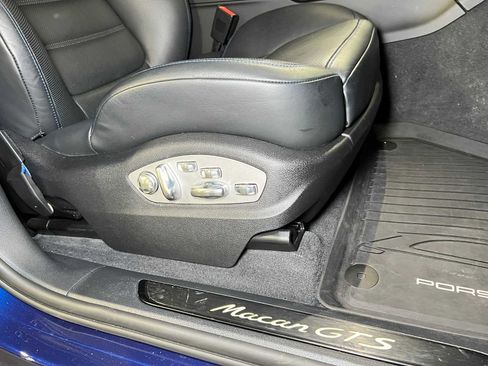 Used 2024 Porsche Macan GTS image 14