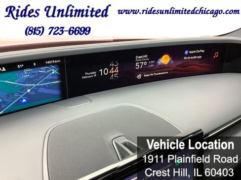 Used 2025 Lincoln Nautilus Reserve w/ Jet Appearance Package image 30