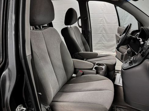 Used 2012 Kia Sedona LX w/ PWR Pkg image 11
