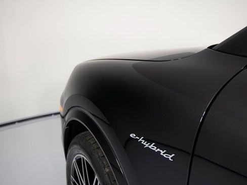 New 2026 Porsche Cayenne E-Hybrid Coupe image 36