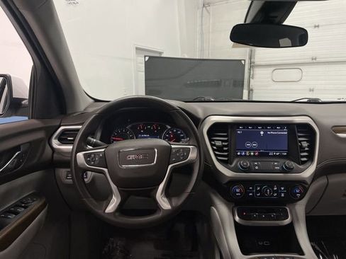 Used 2023 GMC Acadia SLE image 5
