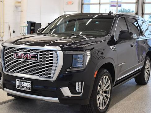 Used 2022 GMC Yukon Denali AWD/4WD image 9