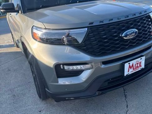 Certified 2020 Ford Explorer ST w/ Premium Technology Package AWD/4WD image 29