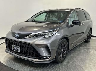 Used 2021 Toyota Sienna XSE w/ XSE Plus Package video 3