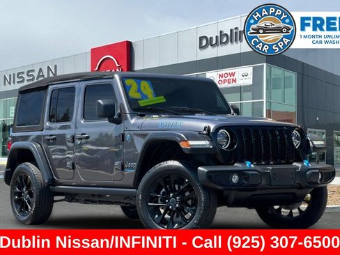 Used 2024 Jeep Wrangler Unlimited AWD/4WD image 1