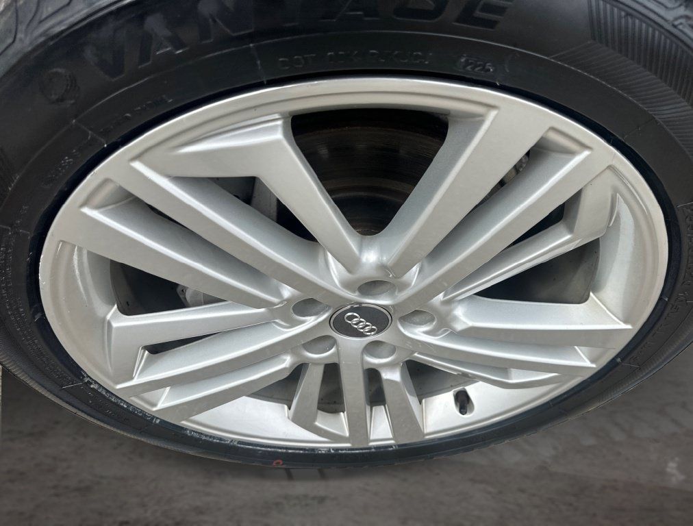 Used 2018 Audi Q5 2.0T Premium Plus w/ Premium Plus Package AWD/4WD image 17