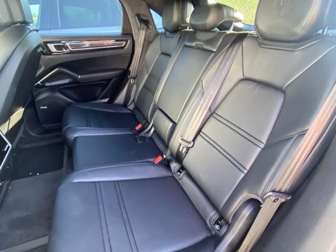 Used 2021 Porsche Cayenne GTS AWD/4WD image 11