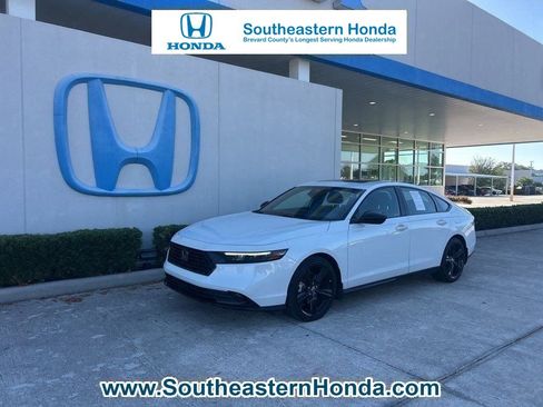 Used 2023 Honda Accord Sport image 1