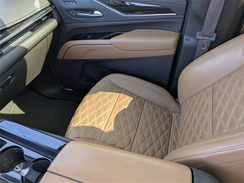 Used 2021 Cadillac Escalade Sport w/ Driver Assist Tech Package image 19