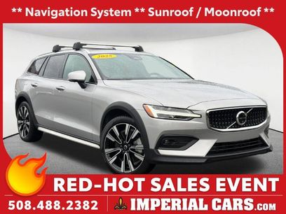 Used 2025 Volvo V60 B5 Cross Country Ultra w/ Protection Package Premier