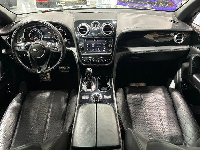 Used 2017 Bentley Bentayga AWD/4WD image 59