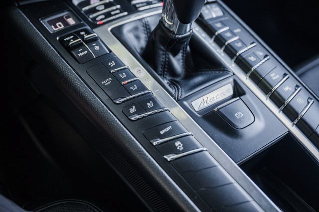 Used 2018 Porsche Macan S AWD/4WD image 20