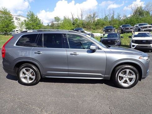 Used 2016 Volvo XC90 T5 Momentum FWD image 9