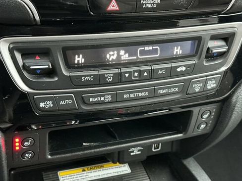 Used 2023 Honda Passport Elite image 19